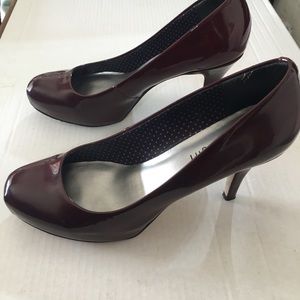 Madden Girl Getta pumps. Blood red. Size10